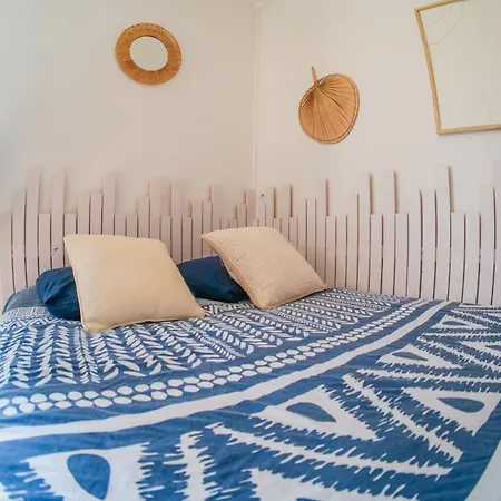 Joli Avec Terrasse - Proche Chateau - 2 Personnes * אנז'ה