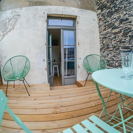 Joli Avec Terrasse - Proche Chateau - 2 Personnes 公寓