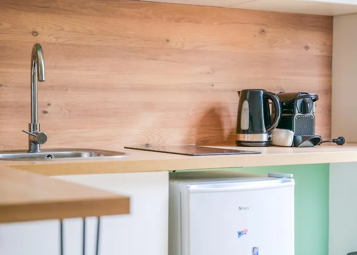 Joli Avec Terrasse - Proche Château - 2 Personnes Appartamento *