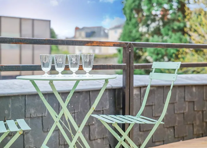 Appartamento Joli Avec Terrasse - Proche Château - 2 Personnes *