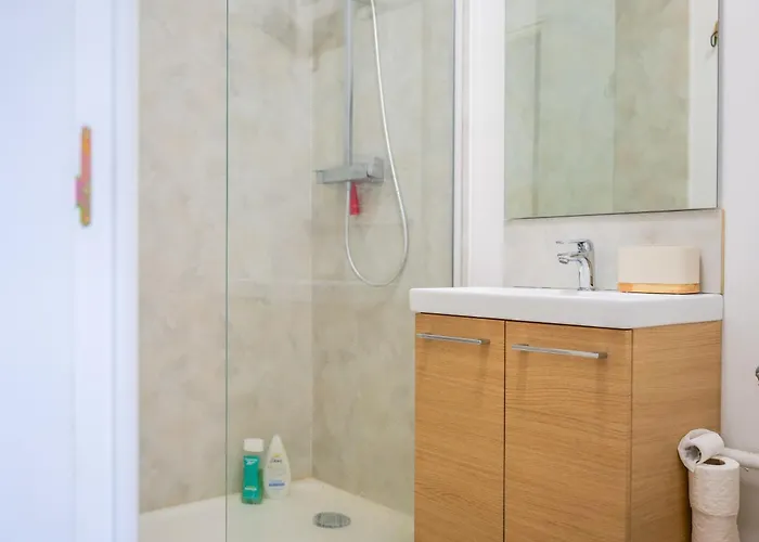 דירה Joli Avec Terrasse - Proche Chateau - 2 Personnes אנז'ה